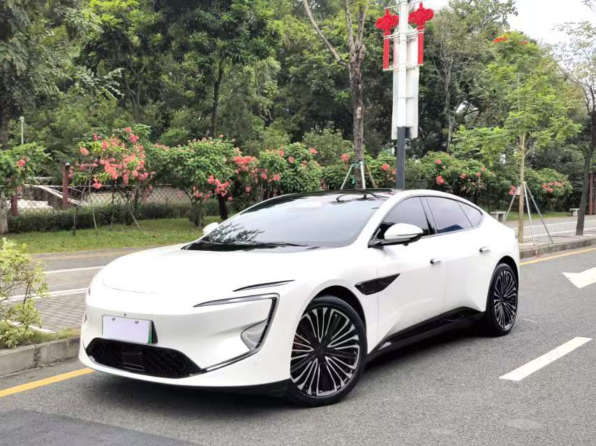 阿维塔 2025款 阿维塔12  Ultra 增程版 自动挡