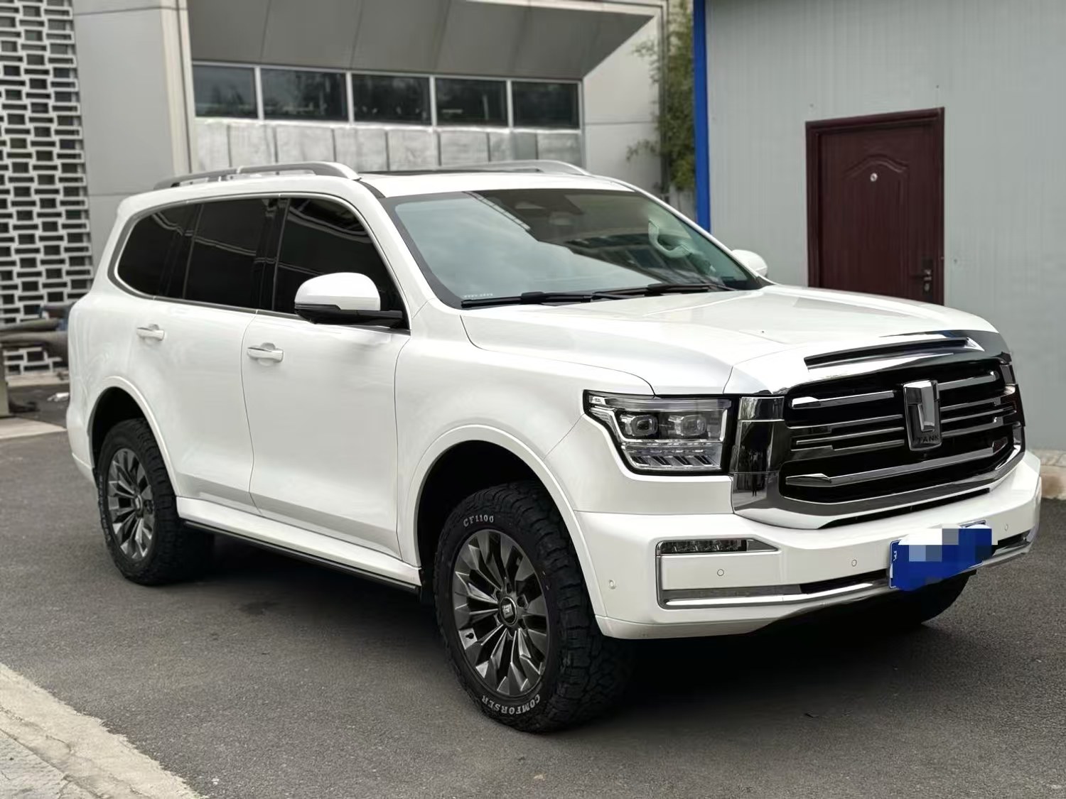 The 2022 Tank 500 48V 3.0T Sport Edition Zaojing 5-seat automatic transmission