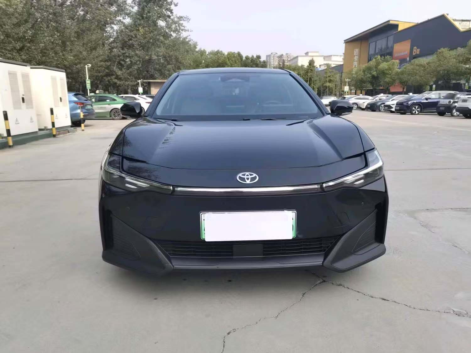 Toyota BZ3 517km  2024 model  517km  Premium Pro  Automatic transmission