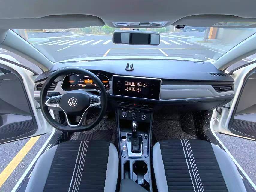 1.2T 2023 свободная версия автоблокирования 200TSI