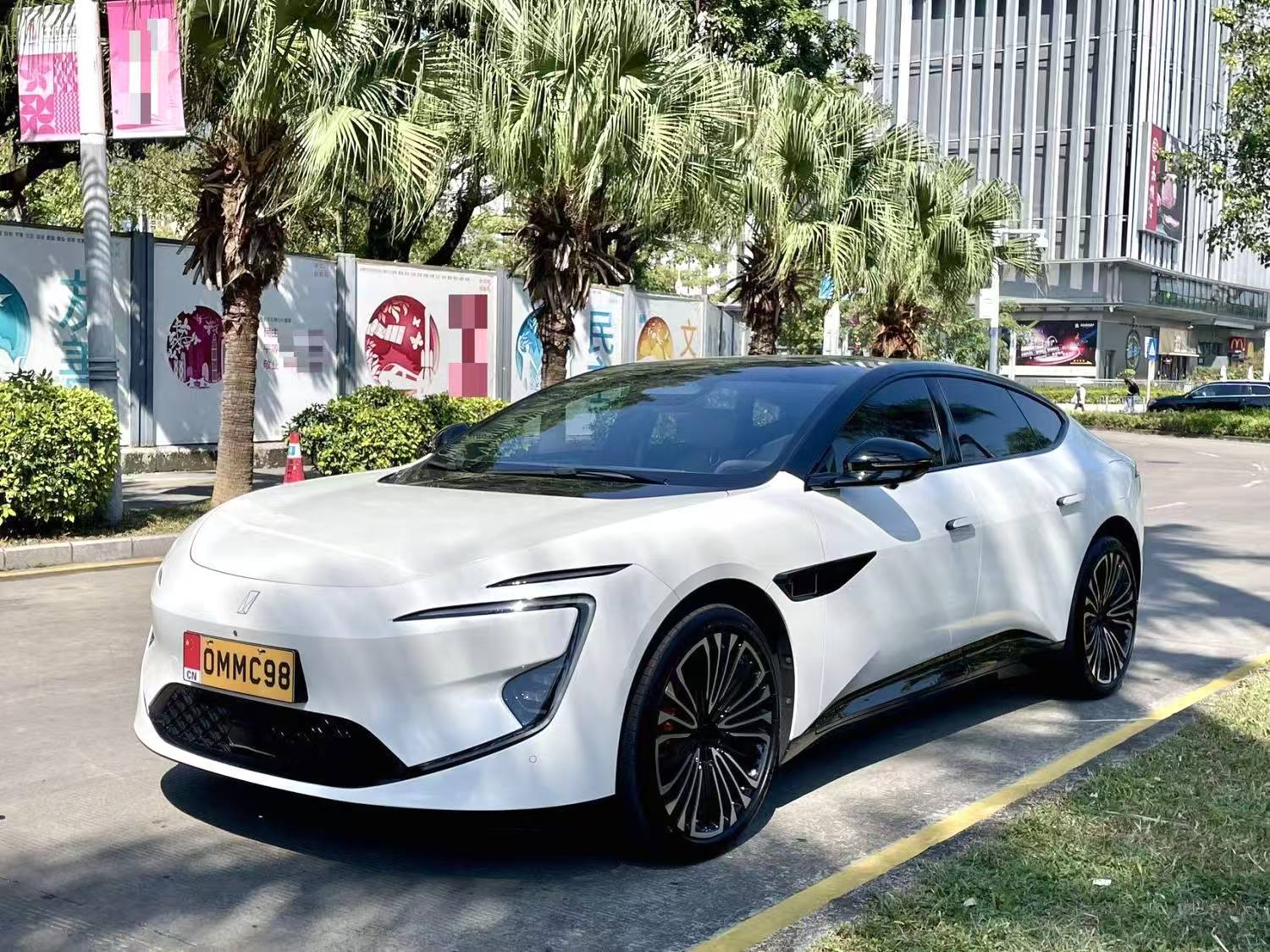 Avita 12 2025 Ultra Extended Range Edition Automatic Transmission