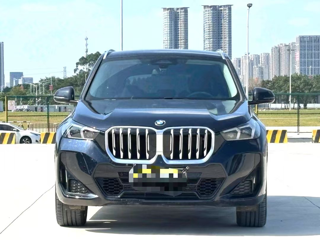 من طراز BMW X2024 1 SDrive25LI 2.0 TM