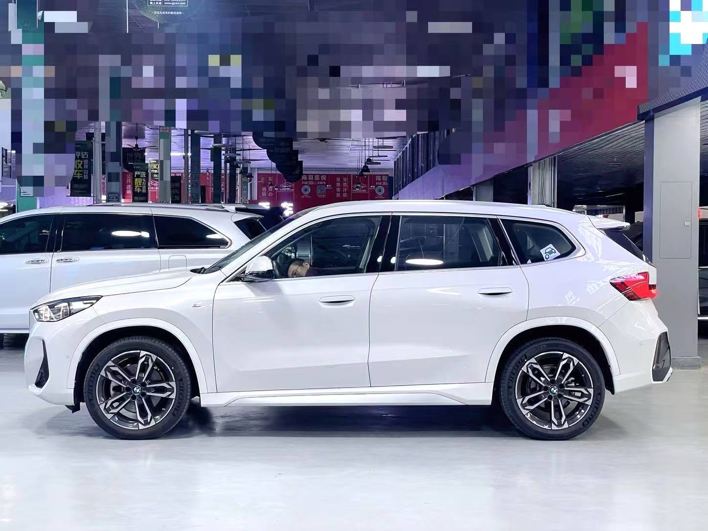 من طراز BMW X2024 1 SDrive25LI 2.0 TM