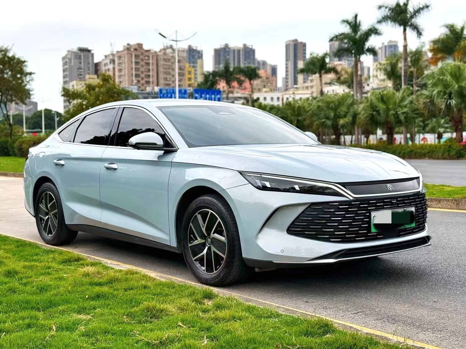 Byd Qin LDM-i 2024 model 1.5CVT 120km Overdrive Automatic Transmission