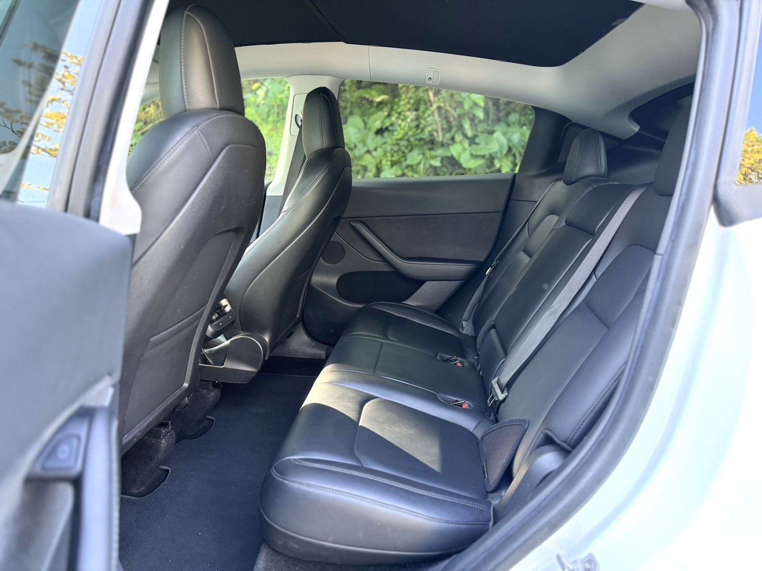 Tesla 2022 Model Y Rear-wheel Drive version with automatic transmission