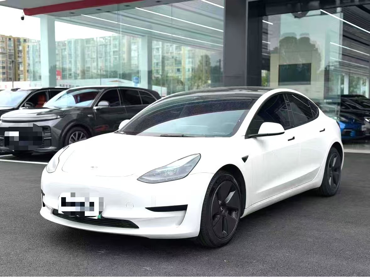 Tesla 2022 model3 rear-wheel drive version with 634KM automatic transmission