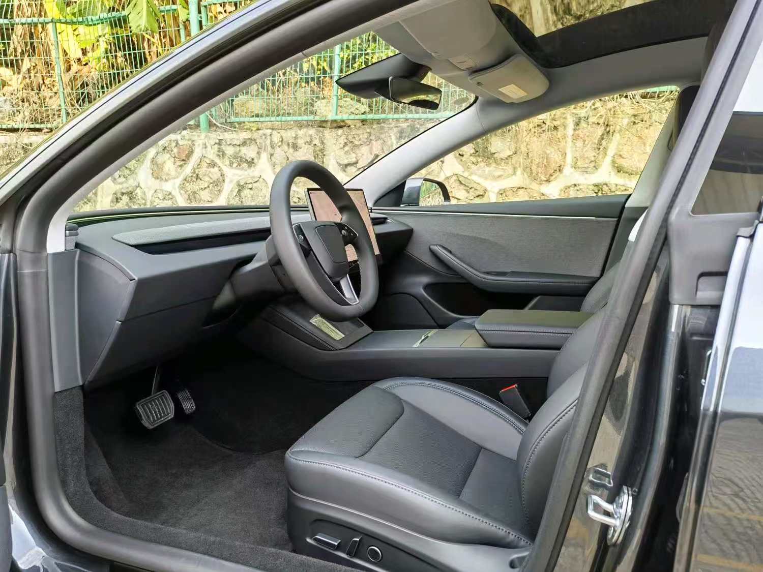 Tesla 2025 model 3 rear-wheel drive version 634KM automatic transmission