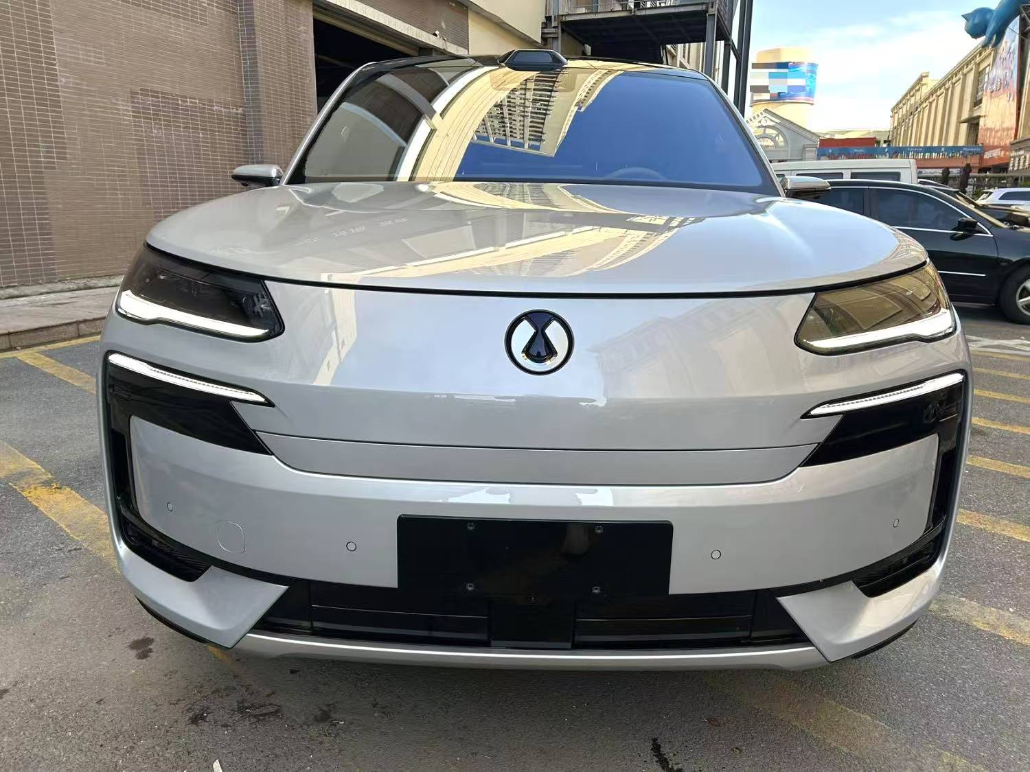 Denza N9 2.0T 1300 Flagship 2025 model