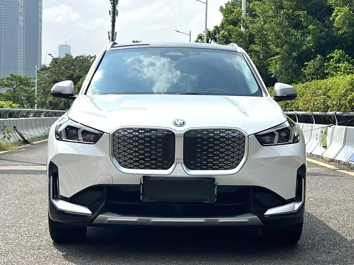 BMAIX1 Erive25L تصميم مجموعة 2023.