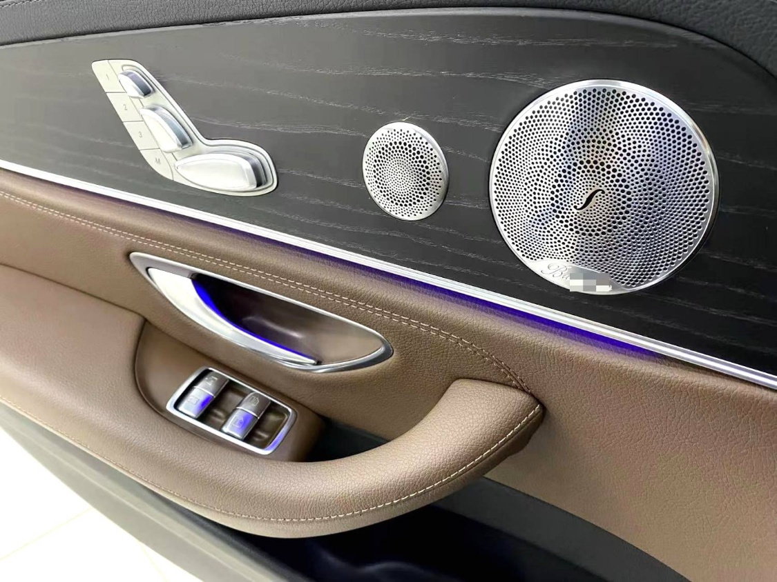 The 2021 Mercedes-Benz E-Class E-300 L 2.0T Sport Luxury Automatic transmission