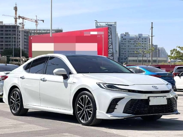 The 2024 Toyota Camry Hybrid 2.5HG continuously Variable Premium Edition with automatic transmission
