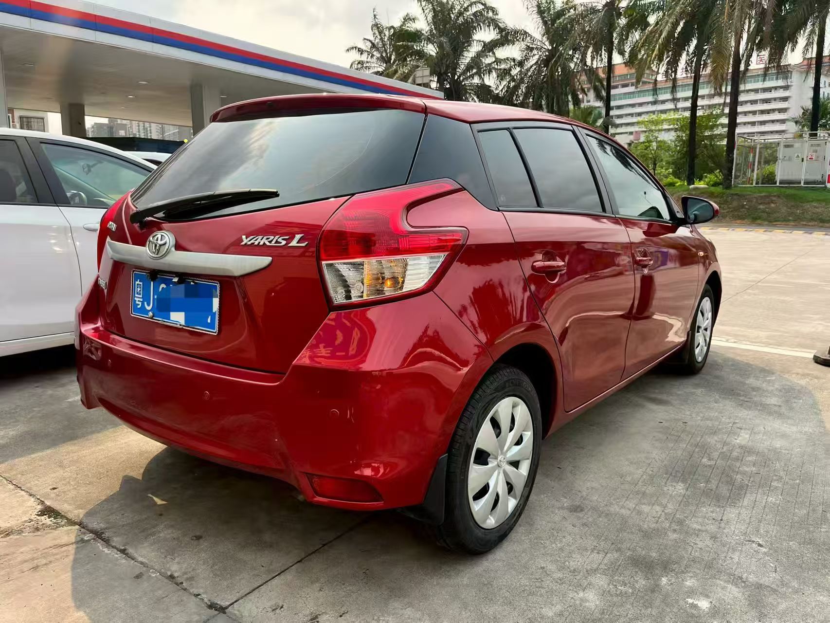 TOYOTA Yaris