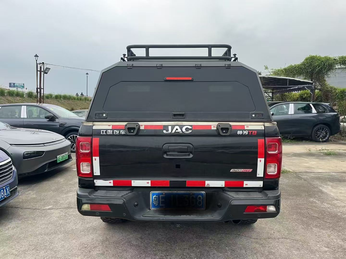 T8