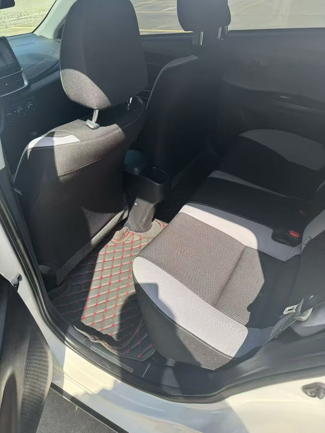Toyota Yaris L