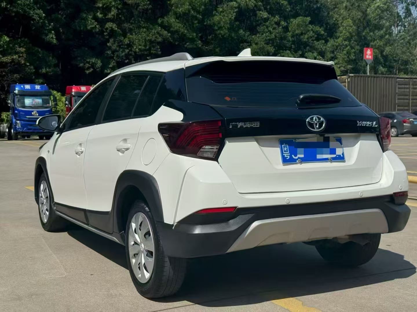 Toyota Yaris L