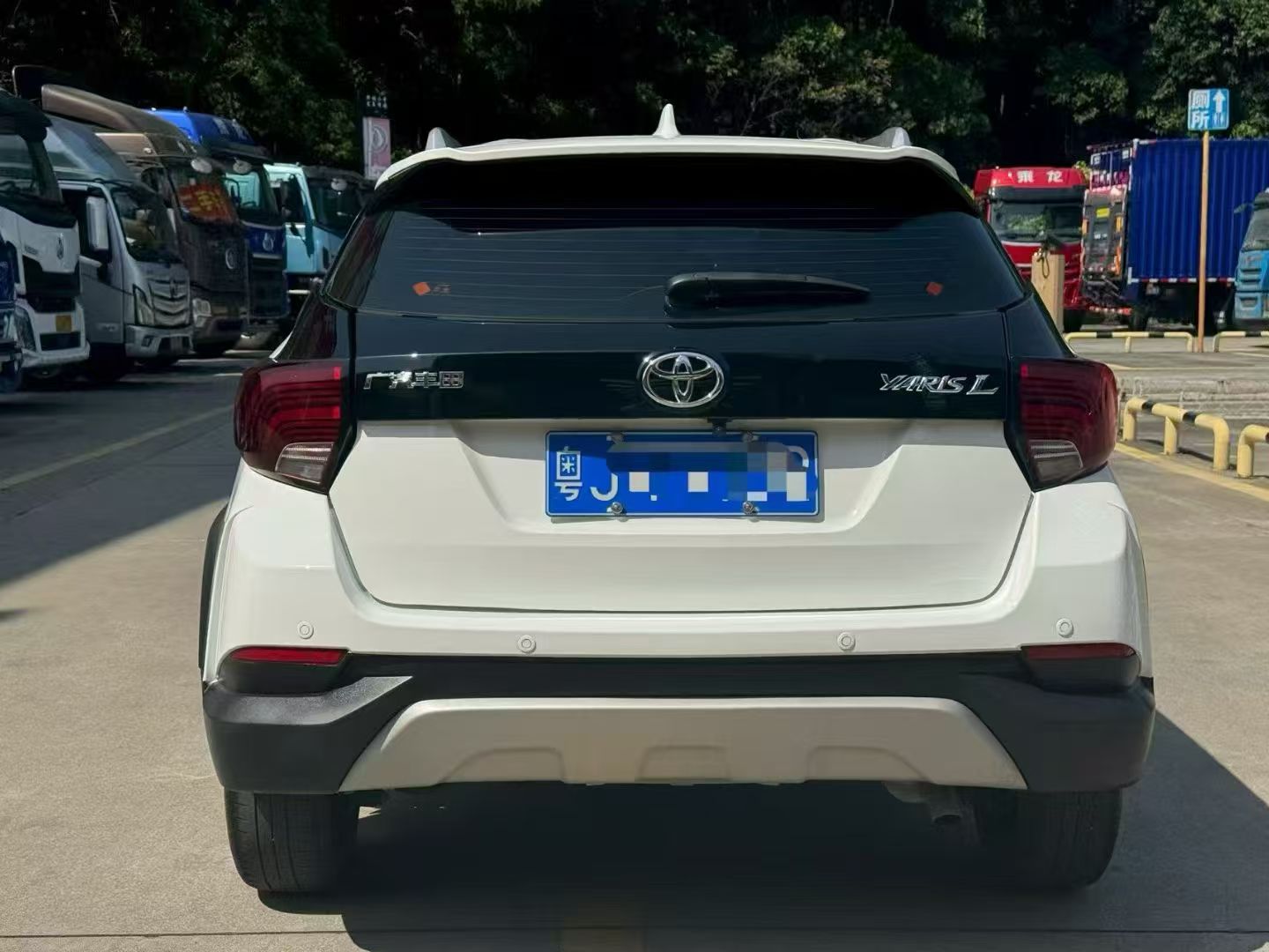 Toyota Yaris L